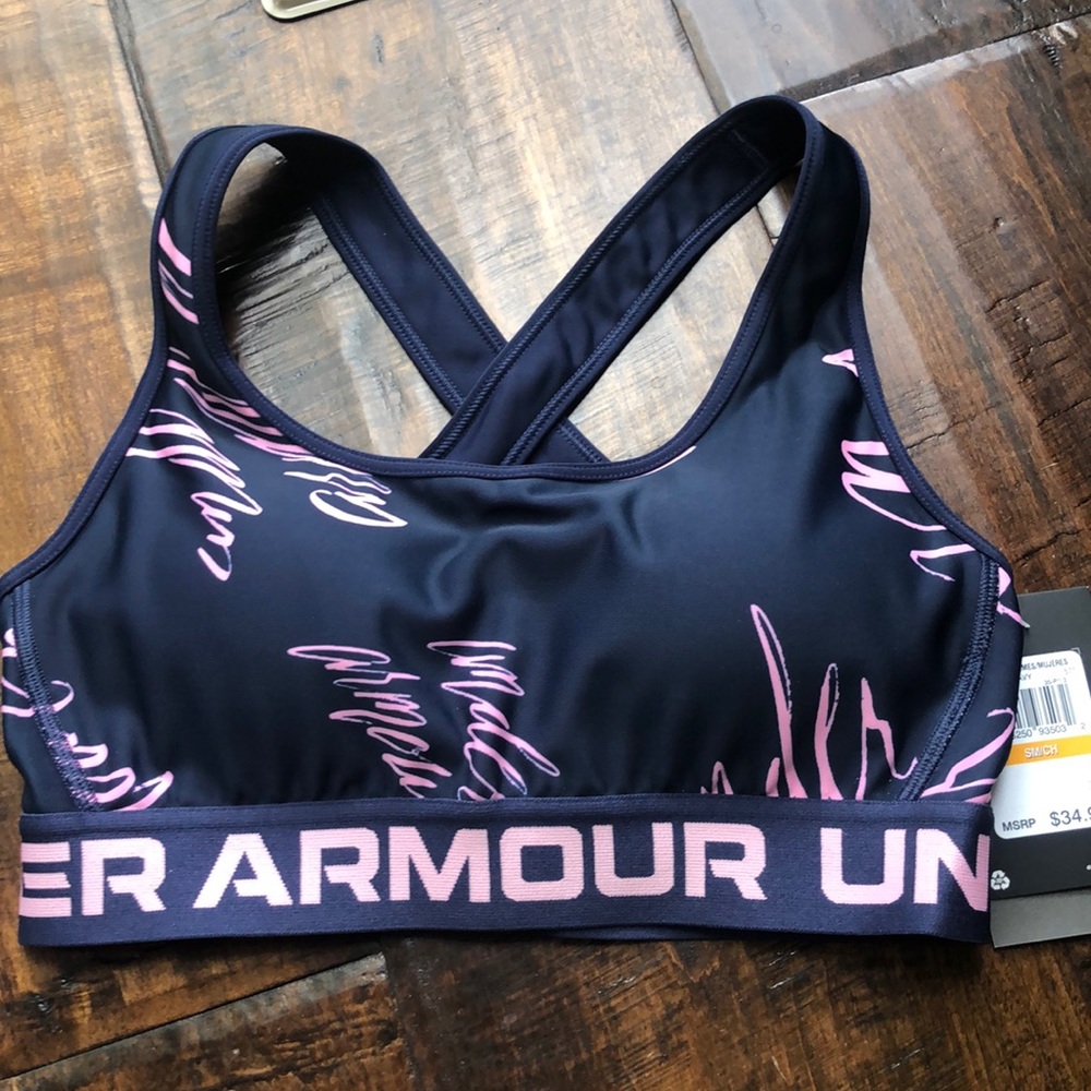Under Armour Women’s Sports Bra NWT small